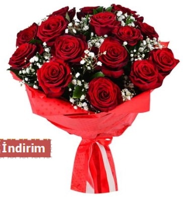12 Adet kırmızı aşk gülleri  Hakkari çiçekçi telefonları 
